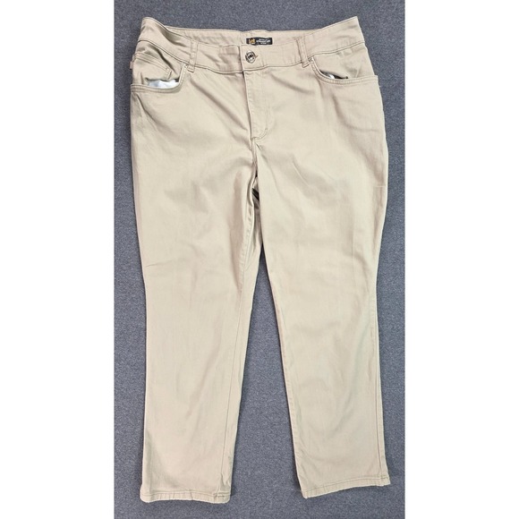 LEE WOMEN'S Relaxed Fit Straight Leg Mid-Rise Tan Pants; Size 18W Petite 36x29 - Picture 1 of 8